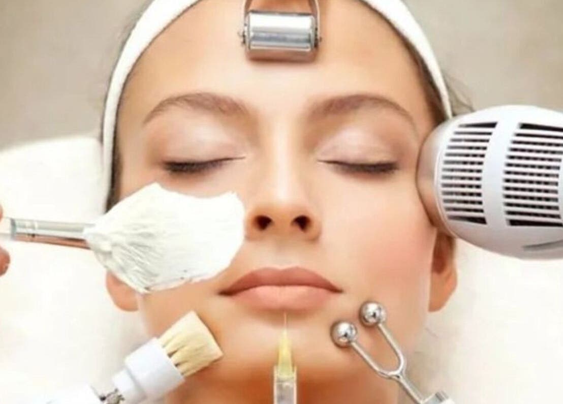 Tratamiento facial en Lavanda Fans By Yoly, La Lisa, La Habana, CU, destacando técnicas modernas de rejuvenecimiento.