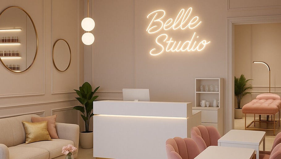 Recepción elegante de Beauty Studio By Belle en Tlalnepantla, Estado De México, MX. Diseño moderno y acogedor.