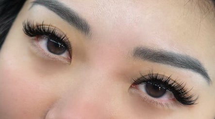 Close-up of styled lashes by Lash By Jamie in Vancouver, British Columbia, CA showcasing expert artistry.