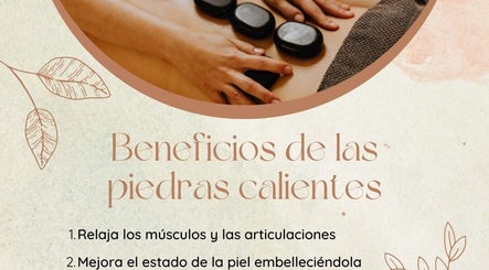 Piedras calientes en masaje en Equilibrio Zen, Buenos Aires, Ciudad Autónoma De Buenos Aires, AR.