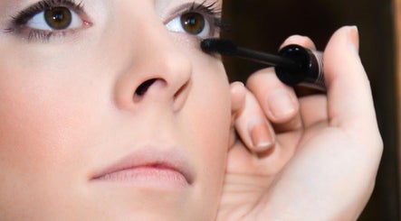Close-up of eye makeup application at Atelier Miss Lima, Montréal, Québec, CA.