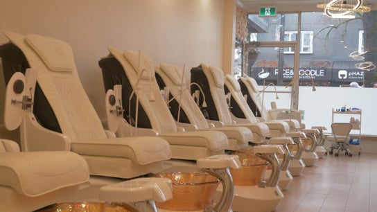 Sugar Nails and Lashes - Kitsilano