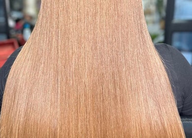 Lśniące proste włosy w Sztuka Pielęgnacji - Curl Hair CARE Sonja Jedlińska, Gdynia, Województwo Pomorskie, PL.