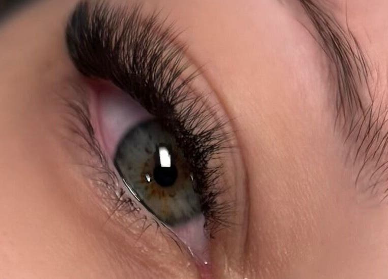 Вишуканий погляд з розкішними віями від Lashes_taunton_yuliia, Таунтон, Англія, GB.