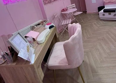 Cozy pink decor and nail station in Dollys Studio, Bradford, England, GB.