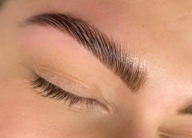 Beautifully groomed eyebrows at Lushè Beauty Studio in London, England, GB, showcasing expert brow styling.