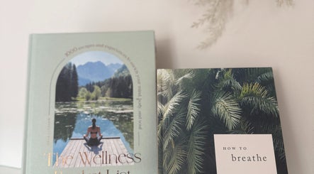 Books on wellness and breathing at Nicola Meir Holistic Therapies in Sidcup, GB.