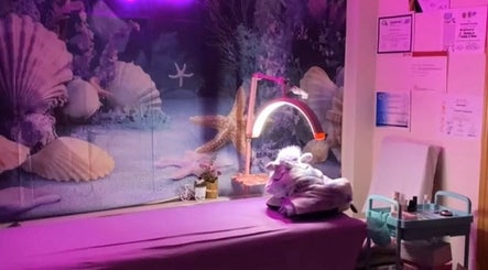 Sala de tratamiento temática en Yurlash, Azuqueca De Henares, Castilla-la Mancha, ES, con decoración marina.