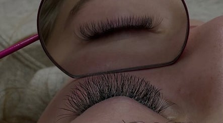 Extension de cils raffinée à Salon les sublimes, Saint-Hyacinthe, Québec, CA.