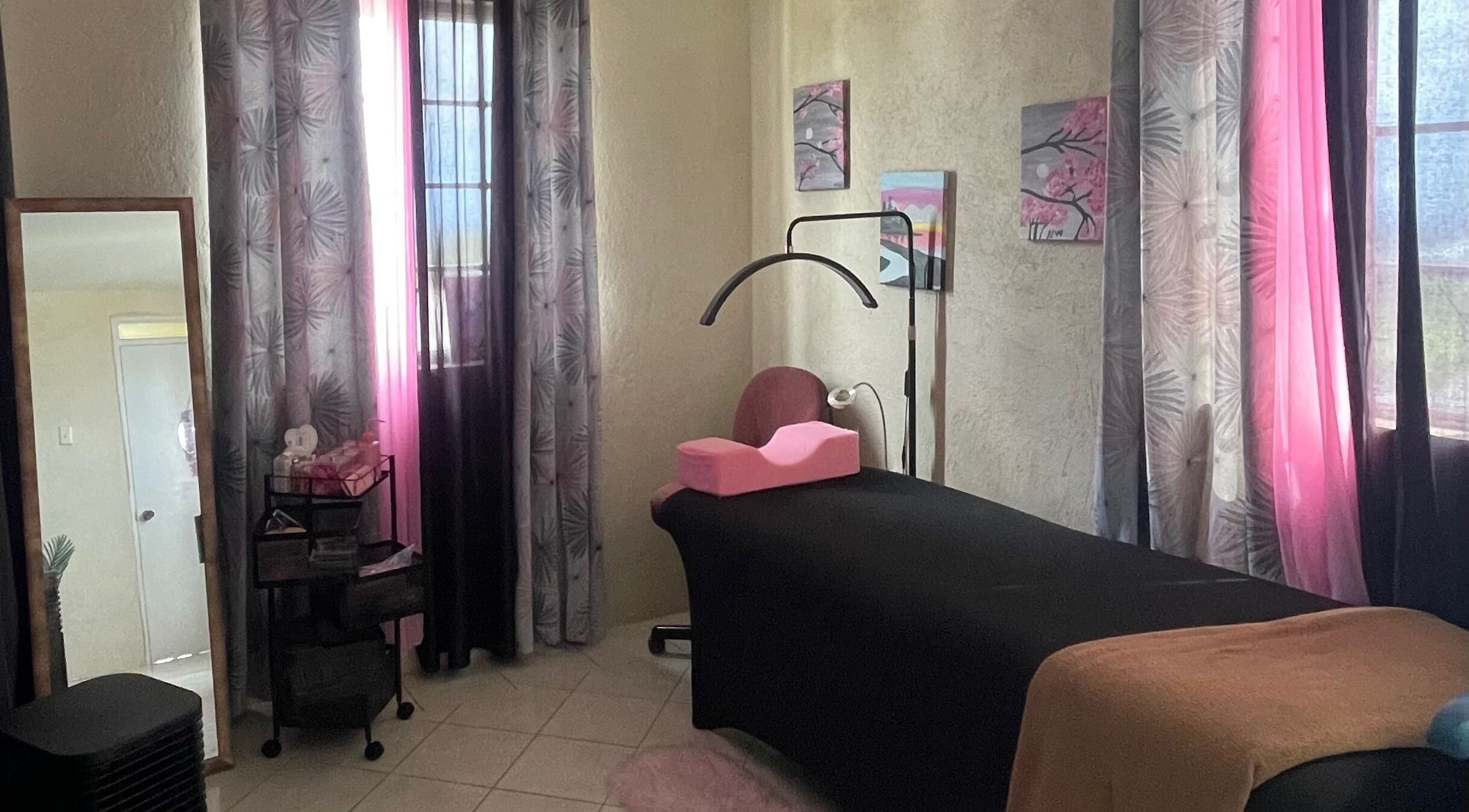 Calm and cozy lash studio at Ny Candy Lashes, Bridgetown, Saint Thomas, BB, featuring elegant decor.