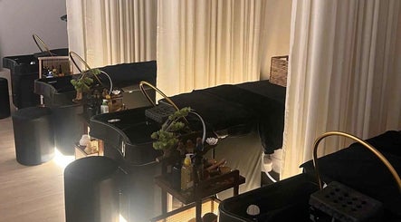 Relaxing spa stations with elegant decor at Volume 8, Auckland, Auckland, NZ.
