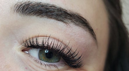 lusciouslashesmelbourne image 2