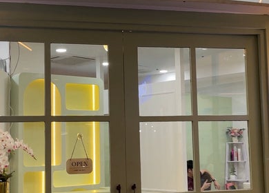 Entrance of Stylistfai in Krung Thep Maha Nakhon, showcasing stylish decor and a welcoming ambiance.