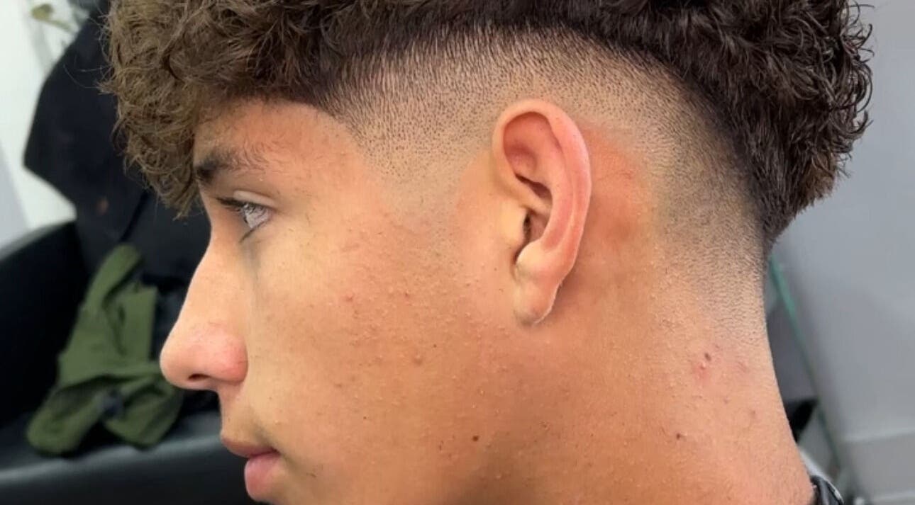 Corte de cabello estilizado en Who studio, Ñuñoa, Región Metropolitana, CL mostrando un degradado perfecto.