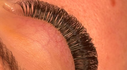 Close-up of expertly crafted lashes at Danielle Hazlewood Beauty in Brixham, England, GB.