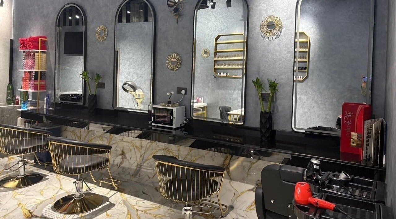 Luxurious beauty stations in Lamasat Al Yasmin Beauty Salon, Dubai, Dubai, AE, with chic decor and styling tools.