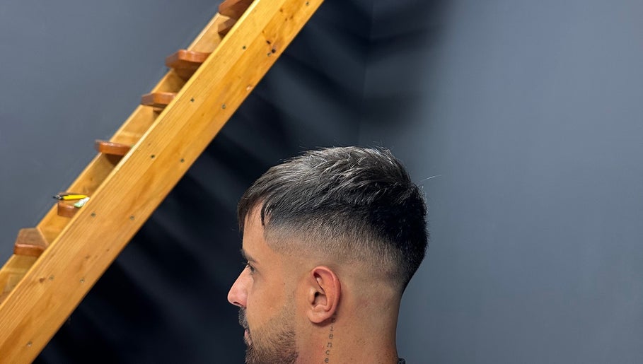 Man with a trendy fade haircut at Berbernica Trisa, Beograd, batajnica, RS.