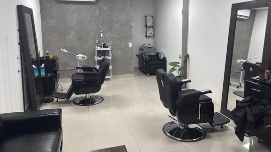 Elemental Peluquería & Barbería Clásica