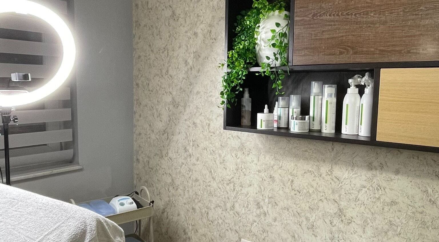 Senjochka MedSpa interior showcasing elegant shelving and beauty products in Novi Sad, Vojvodina, RS.