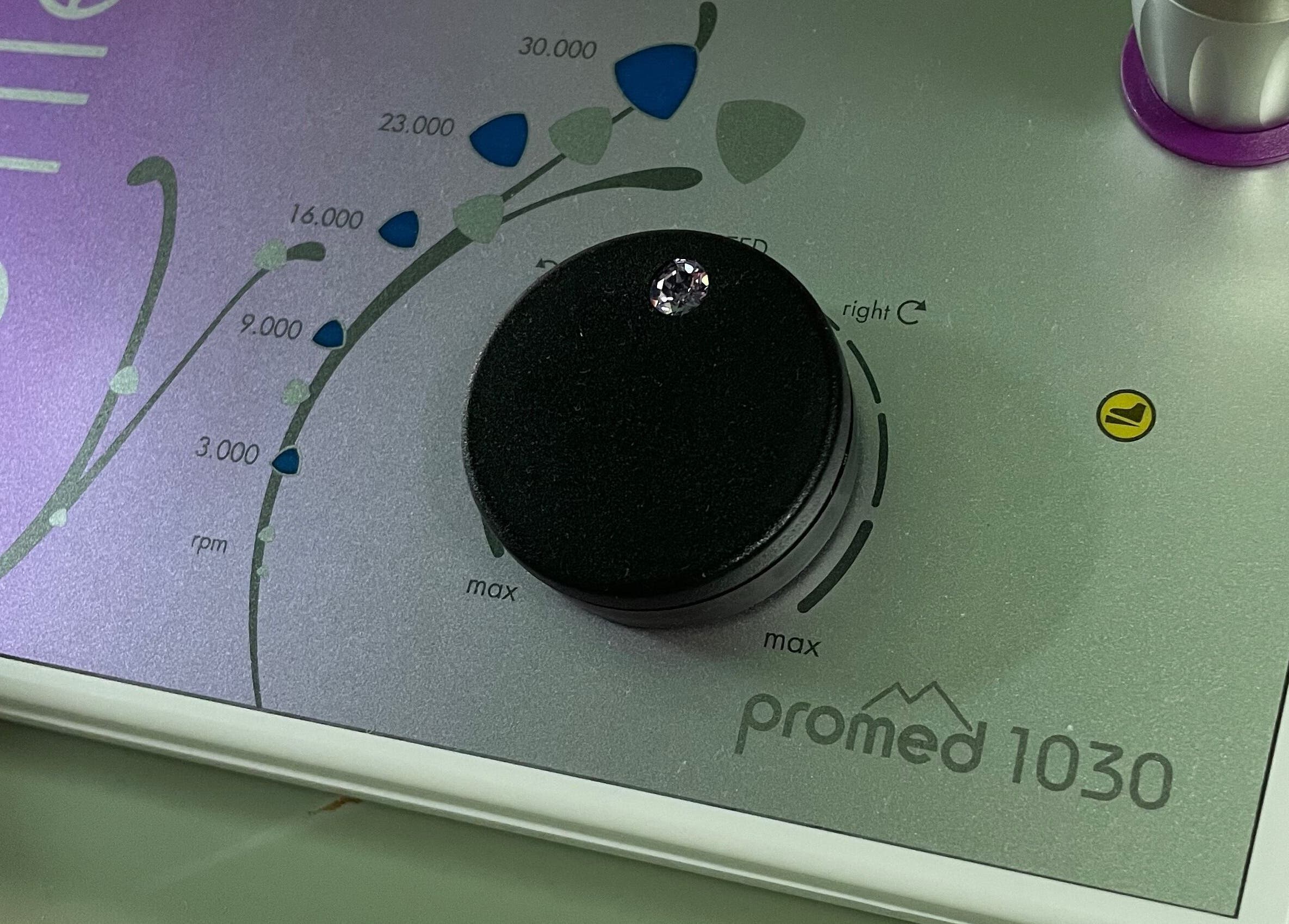 High-end beauty device at Senjochka MedSpa, Novi Sad, Vojvodina, RS, featuring precise controls.