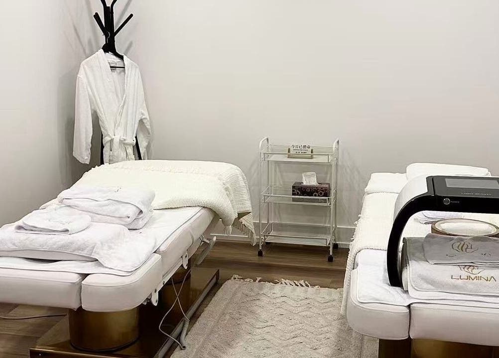 Luxurious spa beds at LUMINA MEDI SPA, Mississauga, Ontario, CA offering relaxation and rejuvenation.