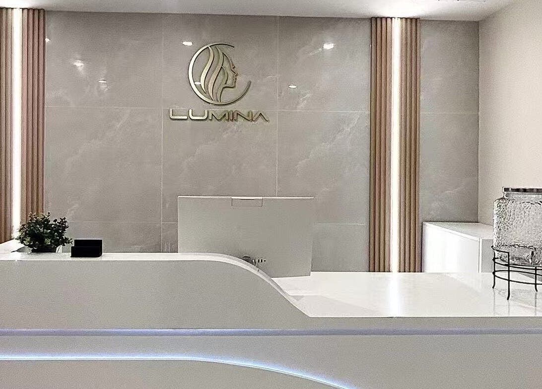 Elegant reception at LUMINA MEDI SPA in Mississauga, Ontario, CA with modern decor and soothing ambiance.