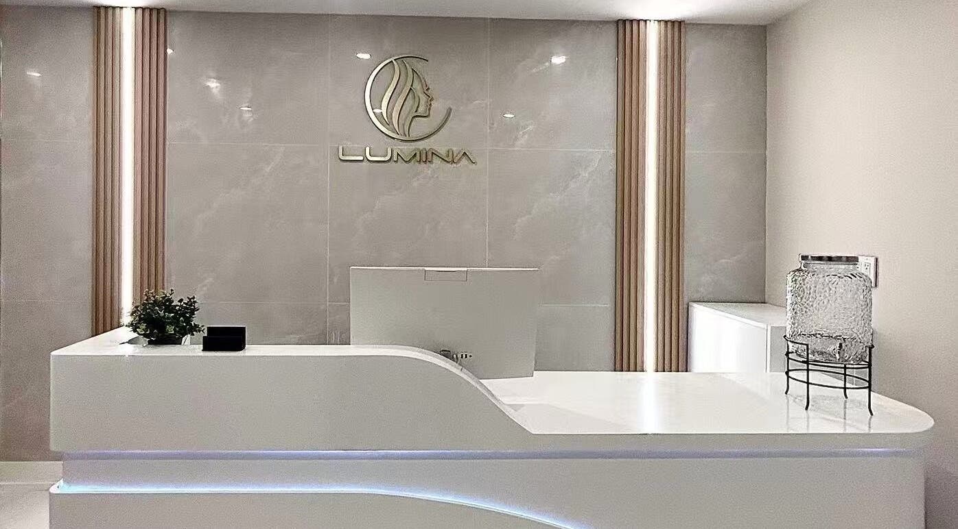 Elegant reception at LUMINA MEDI SPA in Mississauga, Ontario, CA with modern decor and soothing ambiance.