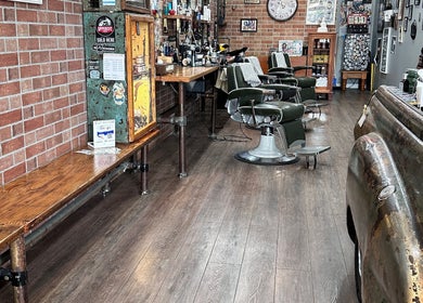 Charming vintage interior of Suzathebarber in Millner, Northern Territory, AU with retro styling chairs.