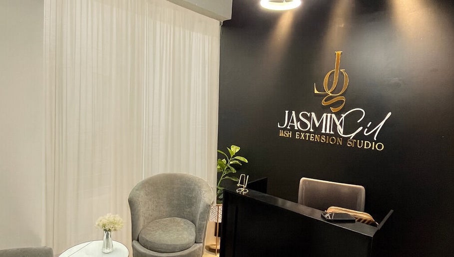 Recepción de JG Lash Extensión Studio en La Vega, La Vega Province, DO. Decoración moderna y acogedora.