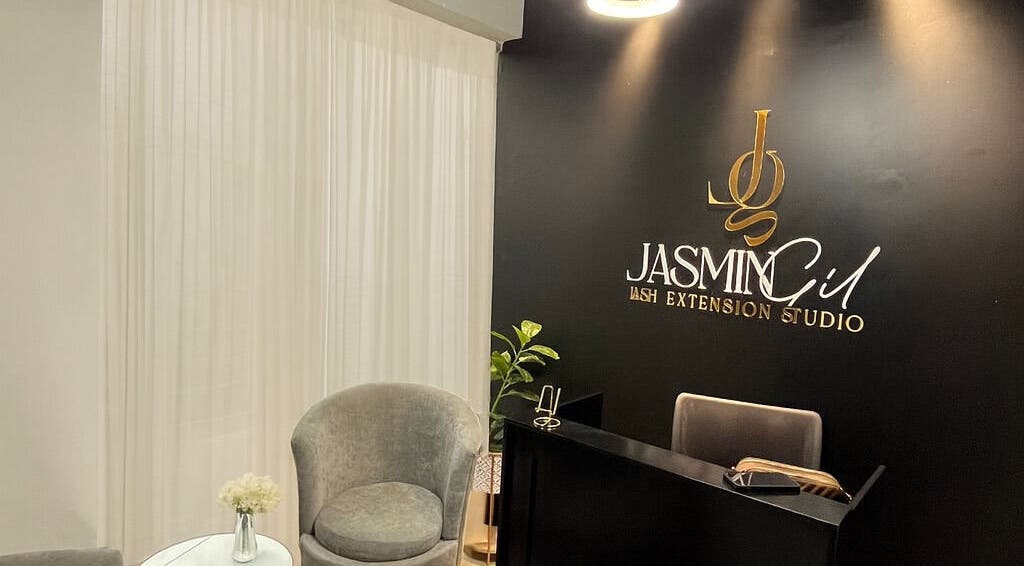 Recepción de JG Lash Extensión Studio en La Vega, La Vega Province, DO. Decoración moderna y acogedora.