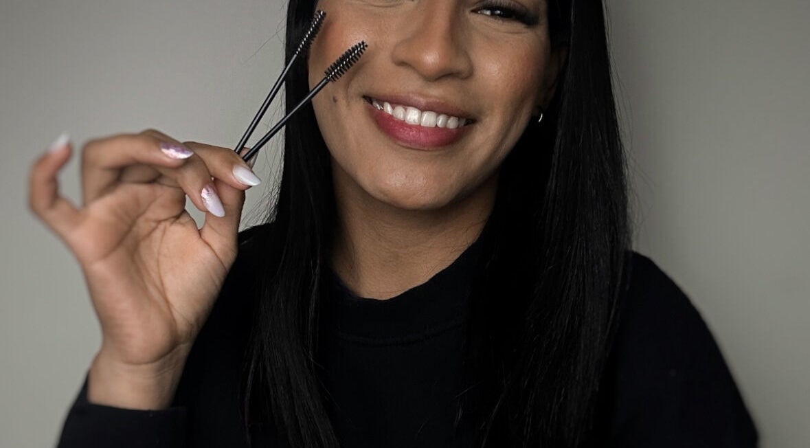 Profissional sorrindo em Extensão de pestanas | Michelle Studio Lash em São João Da Madeira, Aveiro, PT.