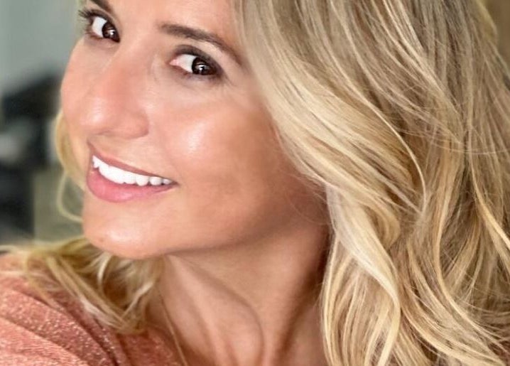 Cliente satisfeita com novo look em Haroldo Jr. | Solo Concept, Lisboa, Lisboa, PT. Cabelo brilhante e saudável.