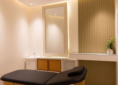 Relaxing therapy room at Nails Glow - Al Rawdah, Riyadh, Riyadh Province, SA, featuring a cozy treatment bed.