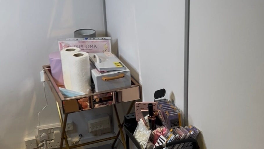 Blinx by Larisa setup in Stratford-upon-Avon, England, featuring elegant beauty supplies and decor.