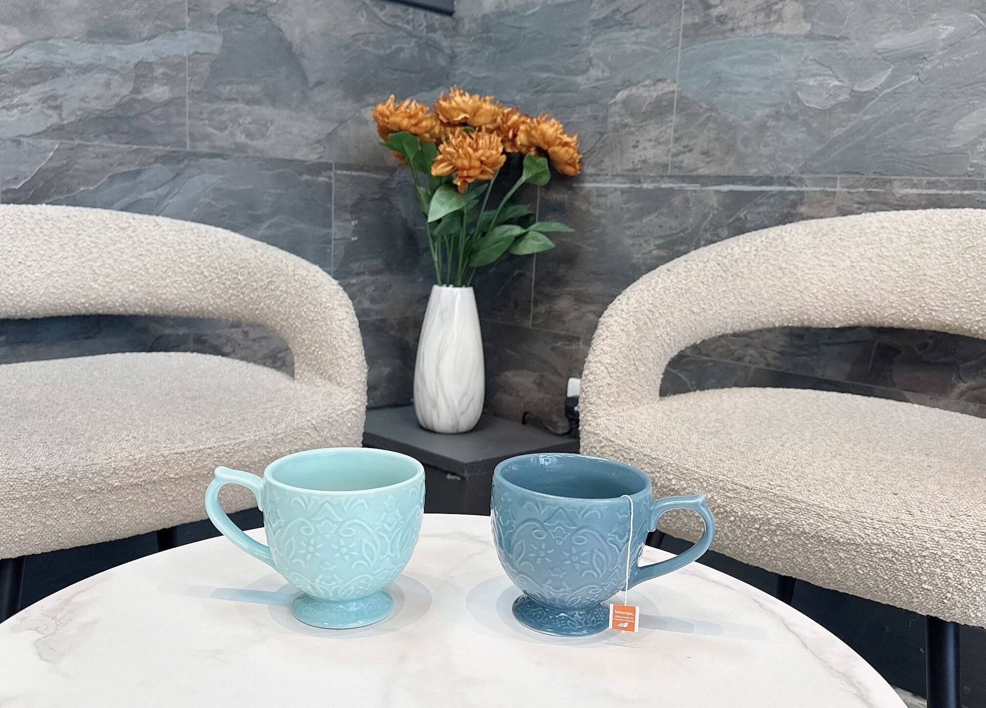 Relaxing lounge area at Japanese Head Spa & Relaxing Massage by Jac in Southampton, England, GB.