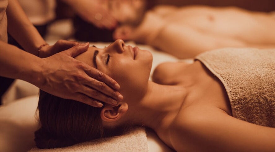Relaxing head massage at MH Head Spa in San Jose, California, US, offering ultimate tranquility.