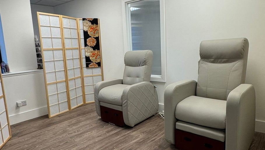 Relaxing pedicure chairs at Tokyo Nailya, London, England, GB offering calm and comfort for wellness sessions.