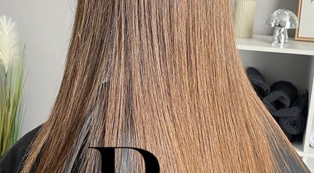 Cheveux lisses et soyeux chez Beaulissage By Sonia à Grande-Synthe, Hauts-de-France, FR.