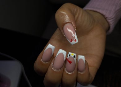 Stijlvolle nail art met hartjes bij Cherrynailed, Arnhem, Gelderland, NL.
