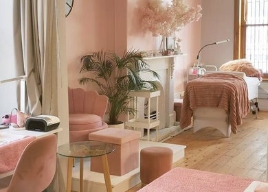 Cozy and elegant interior of Blessing & Natasha Nails in Cape Town, Western Cape, ZA, perfect for relaxation.