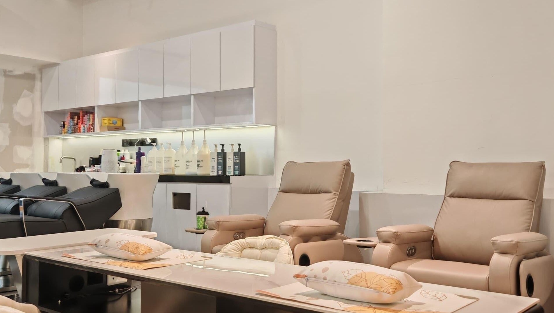 Luxurious seating at Bae Nail Art Studio, Kuala Lumpur, Wilayah Persekutuan Kuala Lumpur, MY.