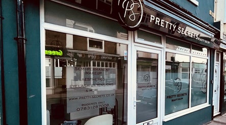 Pretty Secrets Beauty Salon exterior, Torquay, England, home to Taisiya Harding Nail Technician.