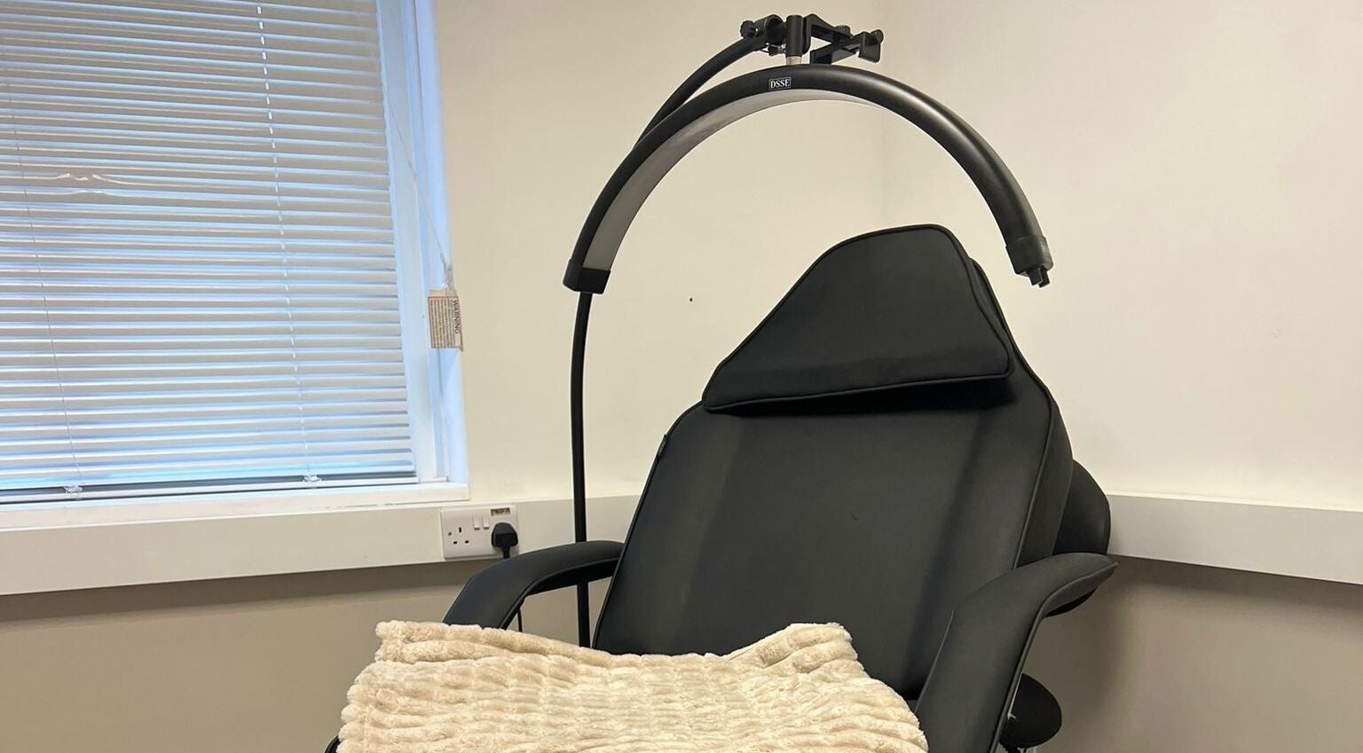 Luxurious relaxation chair at Urban Beauty by Leigha, Southampton, England, GB, with modern design and comfort.