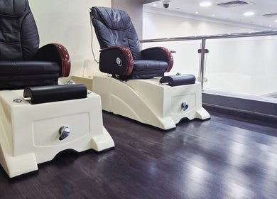 Luxurious pedicure chairs at KUPA CARELINE SALON, Arad, Muḥāfaẓat Al-muḥarraq, BH, offering comfort and style.
