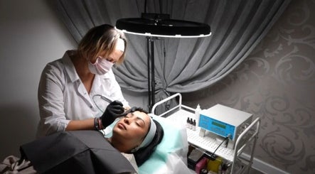 Professional eyebrow treatment at Beauty By Ksenia, New York, New York, US, enhancing beauty with precision.