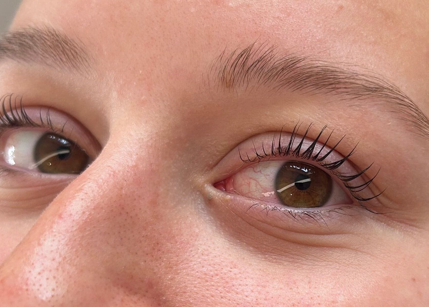 Close-up of expertly styled lashes at Studio by Mimi, Bedford, England, GB showcasing natural beauty.
