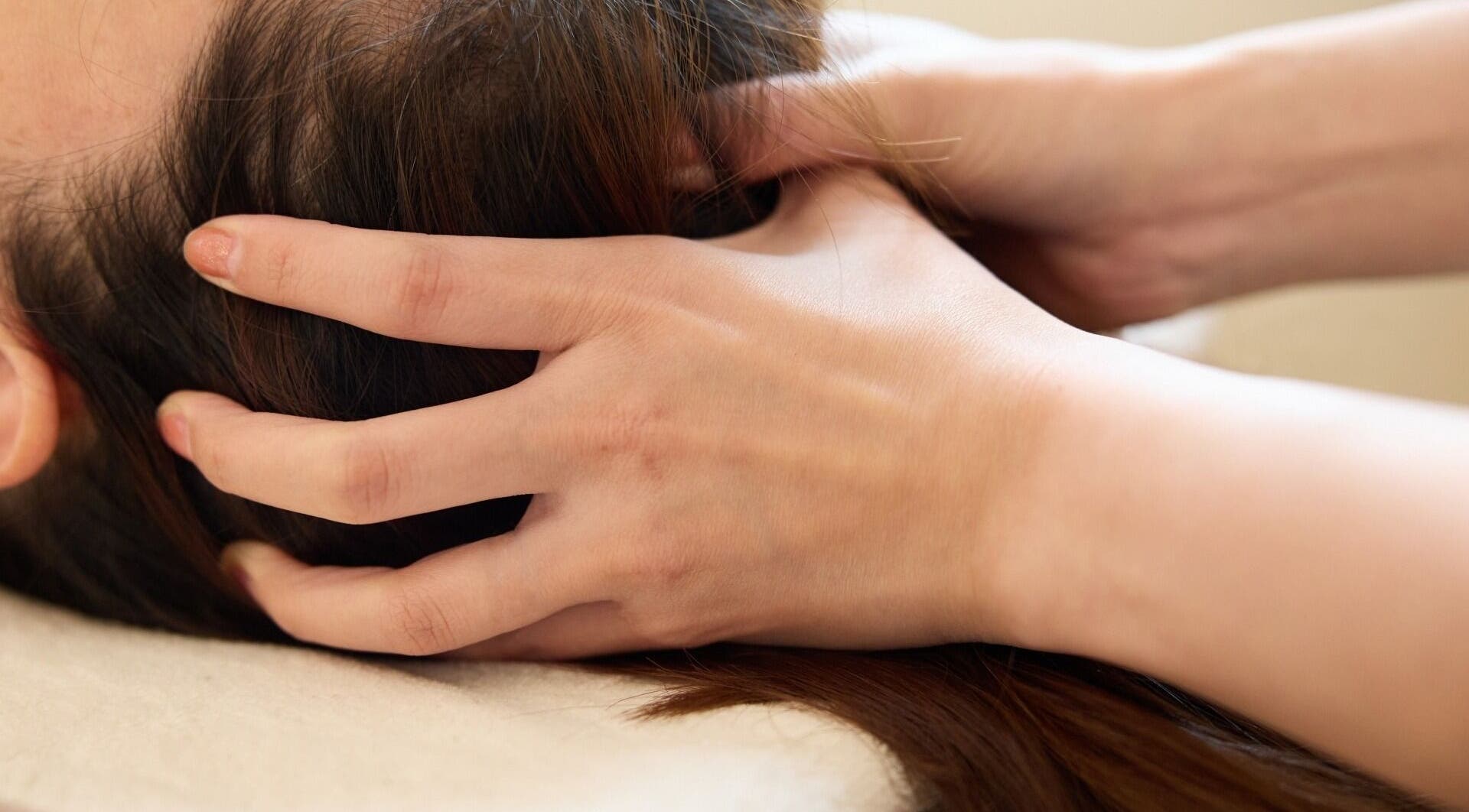 Enjoy a relaxing scalp massage at Working Space, SG for ultimate wellness and relaxation.