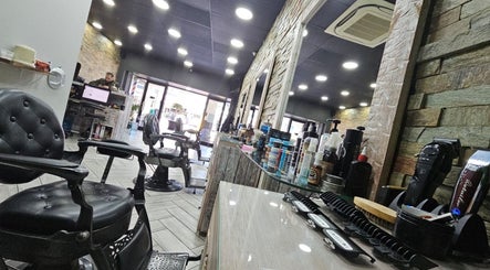 Grand Barberhood at Rivonia Village slika 2