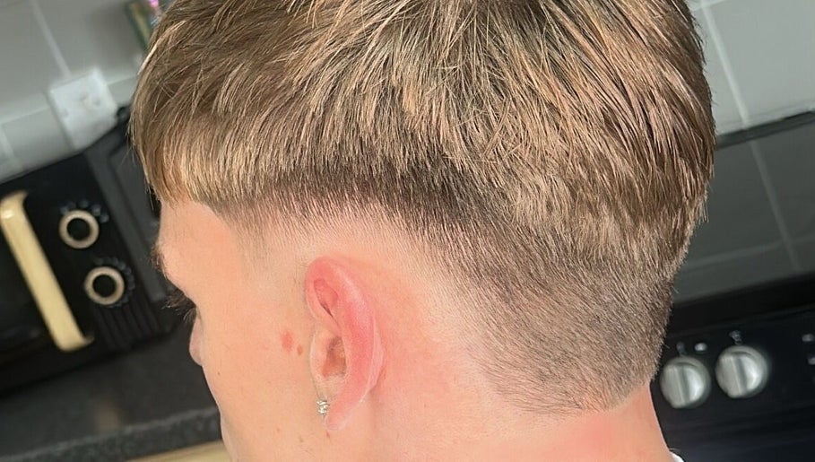 Close-up of a stylish undercut haircut by Peterborough Mobile Barber, Peterborough, England, GB.