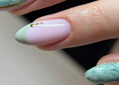 Stijlvolle nagelkunst bij Bellouesa, Deinze, Vlaanderen, BE.